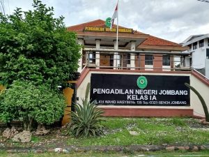 eks ketua pn jombang digugat