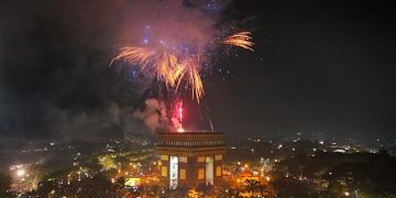 Pesta kembang api malam pergantian tahun 2025. Foto: istimewa
