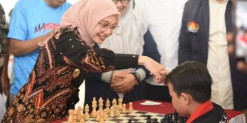 Mbak Wali Buka Turnamen Catur PWI Cup V: Catur Ajarkan Kemampuan Membaca Situasi dan Atur Strategi