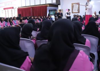 Bupati Fawait saat menghadiri pertemuan bersmaa kader posyandu Kecamatan Semboro