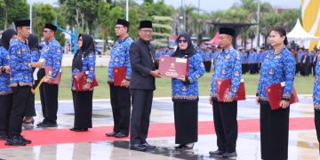 Peringatan Hari Guru dan HUT Korpri di Jember: Menguatkan Dedikasi, Meneguhkan Pengabdian