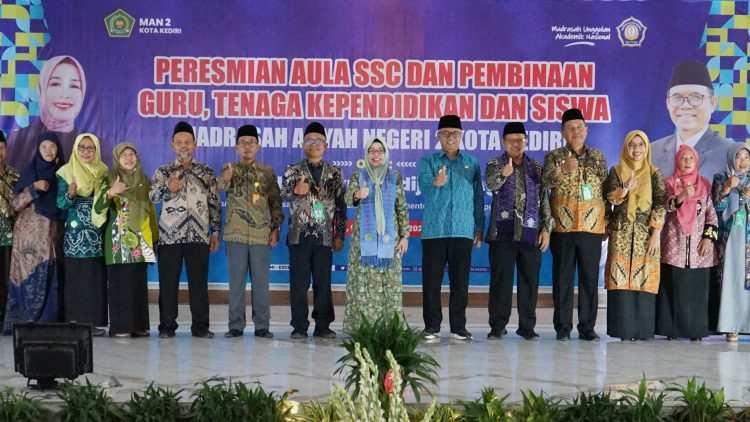 Hadiri Peresmian Salim Sport Center MAN 2 Kota Kediri, Gus Qowim Optimis Jadi Energi Baru Untuk Raih Prestasi