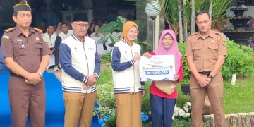 Pemkot Kediri Salurkan BLT DBHCT Kepada Ribuan Warga