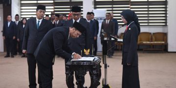 Mbak Wali Lantik 44 ASN Jabatan Fungsional, Perkuat Cita Keenam Pemerintahan Cepat Tepat