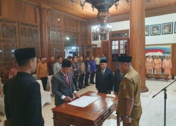 pelantikan mantan sekda tulunggagung