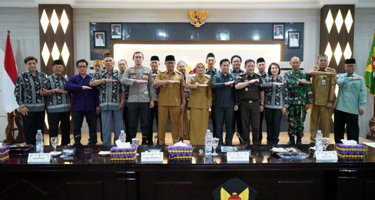 Mbak Wali Ajak Kuatkan Kolaborasi Jaga Kerukunan dalam Dialog antara FKUB dan Forkopimda