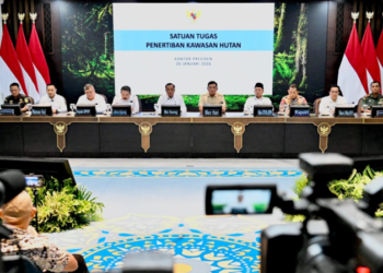 Konferensi Pers Satuan Tugas Penertiban Kawasan Hutan di Kompleks Istana Kepresidenan Jakarta, pada Selasa, 20 Januari 2026. Foto: BPMI Setpres/Cahyo