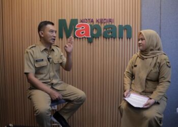 Kepala Bagian Organisasi Setda Kota Kediri Herry Krismono saat membahas capaian IPP Kota Kediri 2026