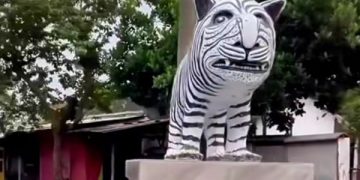 patung macan kediri