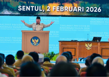 Presiden Prabowo Subianto menyampaikan taklimatnya pada Rapat Koordinasi Nasional (Rakornas) Pemerintah Pusat dan Daerah Tahun 2026 di Sentul International Convention Center (SICC), Kabupaten Bogor, Provinsi Jawa Barat, pada Senin, 2 Februari 2026. Foto: BPMI Setpres/Laily Rachev