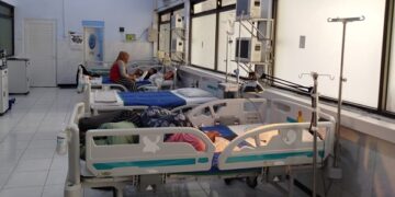 Pasien DB di RSUD Jombang. Foto: bacaini/Syailendra