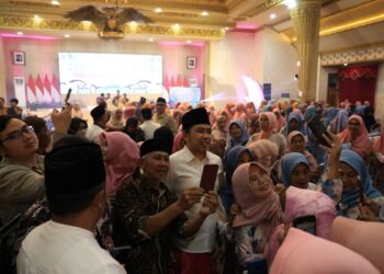 Bupati Jember, Muhammad Fawait saat Refleksi setahun kepemimpinan bersama masyarakat Jember di Pendopo Wahyawibawagraha