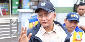 Menteri Pekerjaan Umum RI Dody Hanggodo saat melakukan pengecekan terhadap rencana pembangunan proyek fly over Mangli