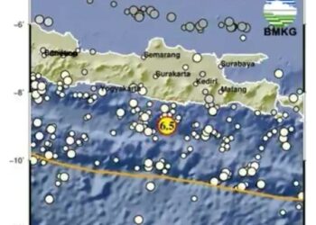 Ilustrasi gempa bumi Magnitudo 6,5 mengguncang Pacitan Jawa Timur pada malam Jumat Wage