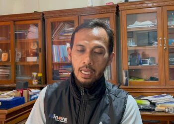 Kepala SD Inovatif Trenggalek memberikan keterangan soal penghentian sementara MBG