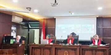 Suasana sidang di Pengadilan Negeri Sleman saat majelis hakim membacakan vonis 8–10 tahun penjara kepada tujuh terdakwa kasus pengeroyokan terduga klitih