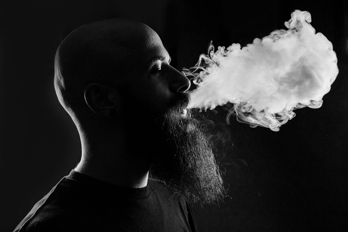Ilustrasi rokok elektrik atau vape. Foto: unsplash