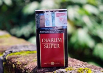 Rokok Djarum Super. Foto: komunitaskretek.or.id.