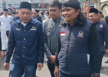 Saan Mustopa saat ziarah di Makam Bung Karno Kota Blitar menegaskan ambang batas parlemen 7 persen bukan untuk PSI