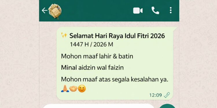 Ilustrasi seseorang mengirim ucapan Idul Fitri 2026 melalui WhatsApp di ponsel