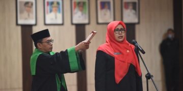 Pelantikan Endang Kartika Sari sebagai Pj Sekda Kota Kediri. Foto: Humas