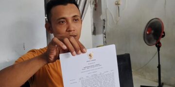 Guru ASN Jombang tetap mengajar meski dipecat