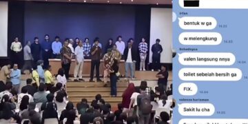 Suasana sidang terbuka mahasiswa FH UI di Auditorium Djokosoetono