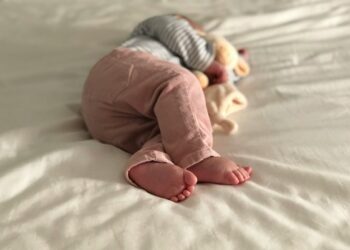 Ilustrasi bayi tidur. Foto: unsplash