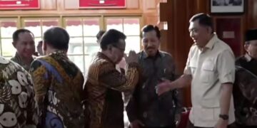 Menhan Sjafrie Sjamsoeddin bertemu Panglima TNI dan purnawirawan di Kemenhan Jakarta