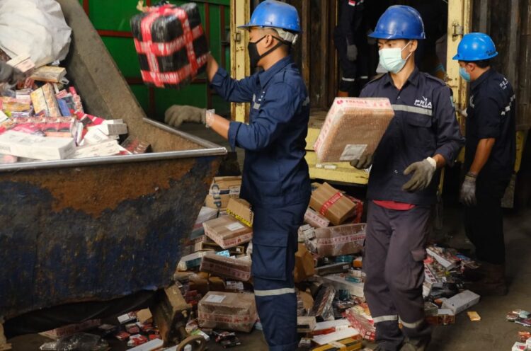 pemusnahan rokok ilegal Sidoarjo