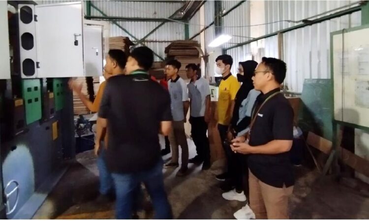 pekerja industri kayu terdampak PHK