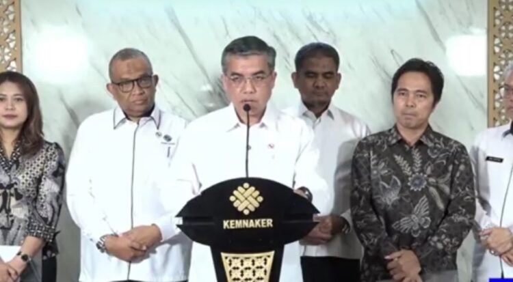 ASN bekerja di kantor saat kebijakan WFH diberlakukan