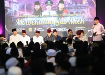 Bupati Jember, Muhammad Fawait saat menghadiri tradisi Moloekatan Gus Miek