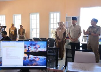 Bupati Jember bersama Forkopimda saat melakukan kunjungan ke MPP Mini di Kecamatan Tanggul
