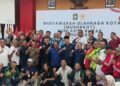 Muh Samanhudi Anwar bersama peserta Musorkot KONI Kota Blitar