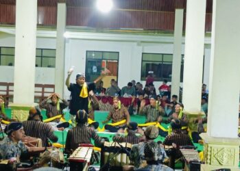 Tradisi Sinongkelan di Desa Prambon Trenggalek dengan pertunjukan Grebeg Sinokel