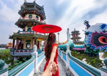 Wisatawan mancanegara di kawasan Asia Tenggara saat tren pariwisata meningkat akibat dampak krisis Timur Tengah