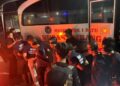 Proses pemindahan 134 napi high risk menuju Lapas Nusakambangan di Kabupaten Cilacap