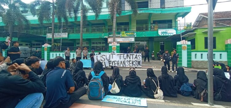 Mahasiswa menyoroti penanganan kasus dugaan pelecehan seksual dosen di UNU Blitar