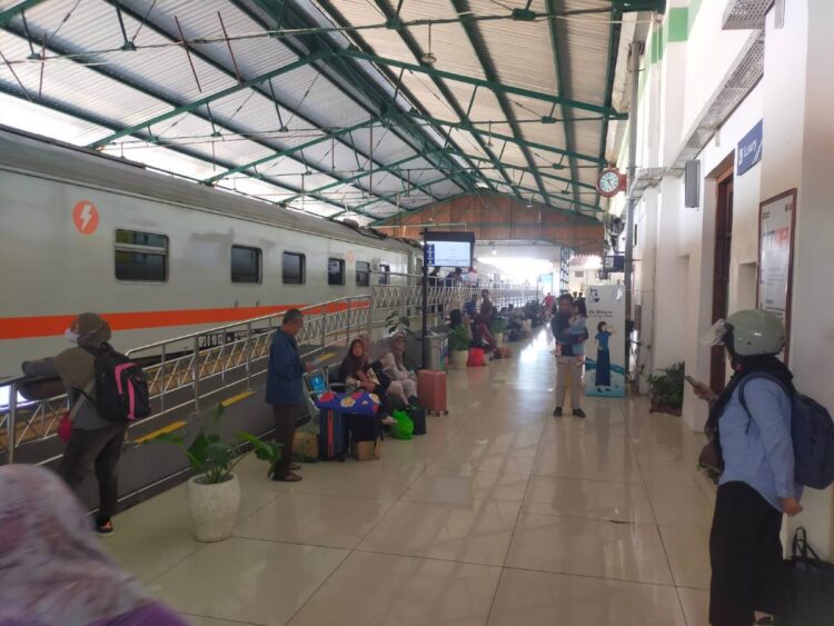 Diskon tiket kereta api ekonomi 30 persen selama libur sekolah 2026 dari KAI Daop Madiun