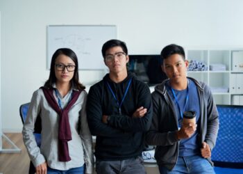 Ilustrasi Gen Z melakukan job hopping karena mencari match quality dan kesehatan mental di tempat kerja