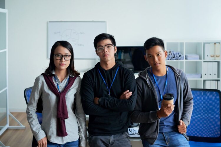 Ilustrasi Gen Z melakukan job hopping karena mencari match quality dan kesehatan mental di tempat kerja
