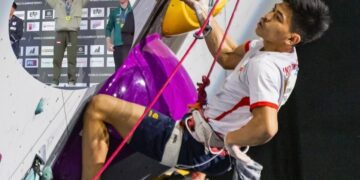 Putra Tri Ramadani atlet panjat tebing Indonesia juara nomor Lead World Climbing Series Praha 2026