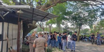 Satpol PP Tulungagung merazia 47 pelajar yang nongkrong di warung kopi saat jam sekolah