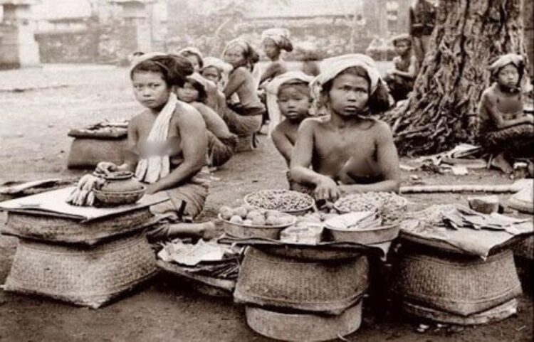Ilustrasi sejarah Bali dari era Bali Mula hingga invasi Kerajaan Majapahit tahun 1343 Masehi