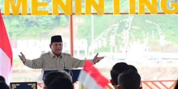 Presiden Prabowo Subianto menyampaikan sambutannya saat meresmikan pembangunan lima bendungan yang tersebar di sejumlah wilayah di Indonesia, di Bendungan Meninting, Kabupaten Lombok Barat, Provinsi Nusa Tenggara Barat (NTB), pada Jumat, 10 Juli 2026. Foto: BPMI Setpres/Muchlis Jr