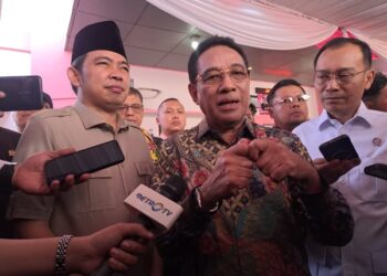 Wamenkes RI, Benjamin Paulus Octavianus saat kunjungan ke Jember dalam rangka launching program Homecare