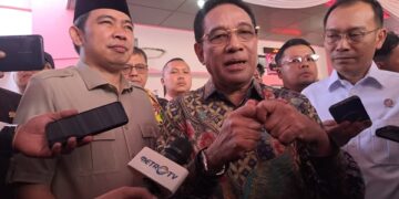 Wamenkes RI, Benjamin Paulus Octavianus saat kunjungan ke Jember dalam rangka launching program Homecare