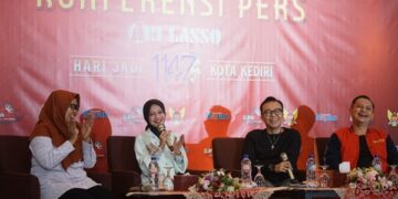 Konferensi Pers Ari Lasso di Hotel Grand Surya Kediri. Foto: Humas