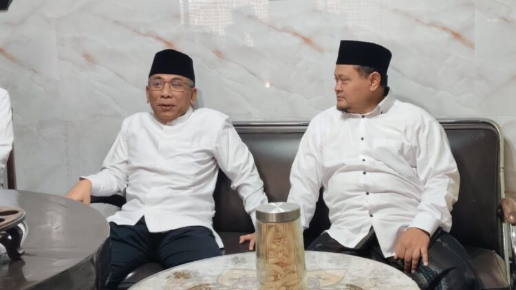 Ketua Umum PBNU KH Yahya Cholil Staquf saat berkunjung ke Ponpes Bahrul Ulum Tambakberas Jombang menjelang Muktamar NU ke-35